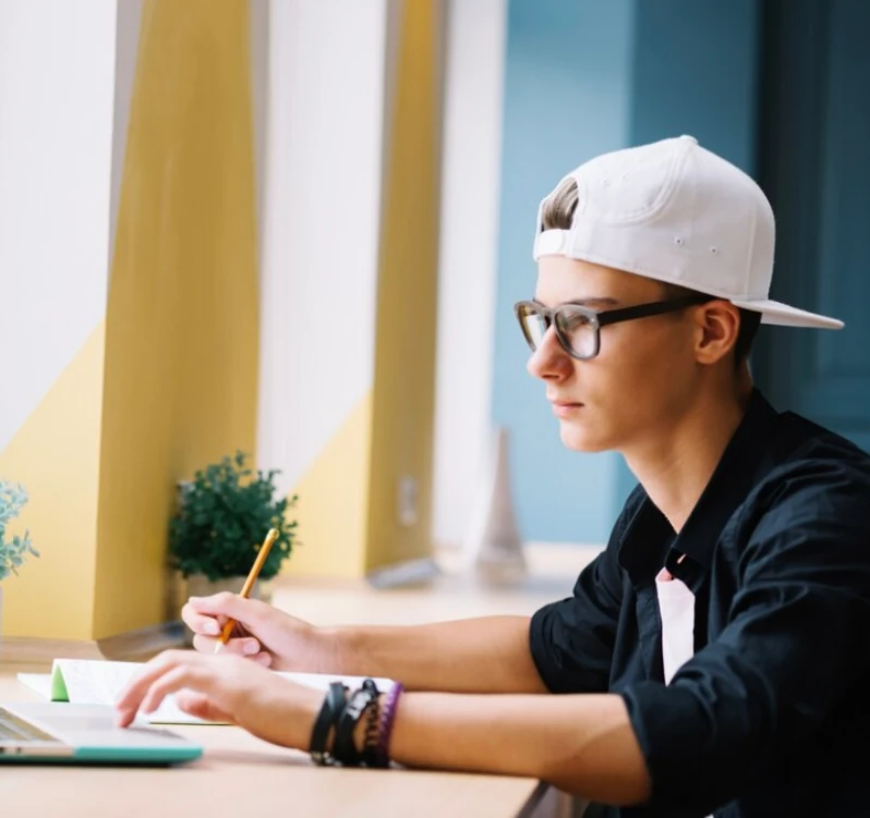 Nauka słownictwa i gramatyki